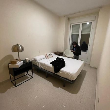 Hotel Casa Tadeo Gran Via Madryt Zewnętrze zdjęcie