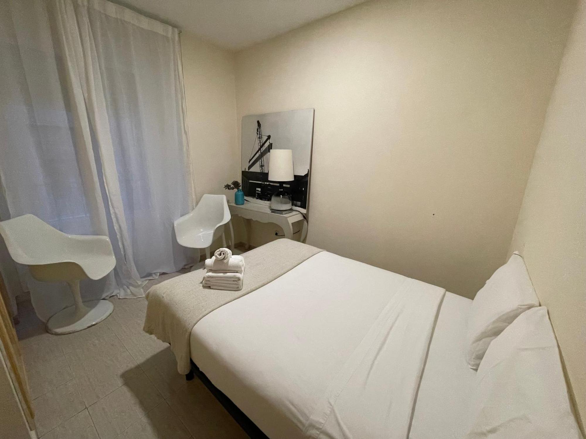 Hotel Casa Tadeo Gran Via Madryt Zewnętrze zdjęcie